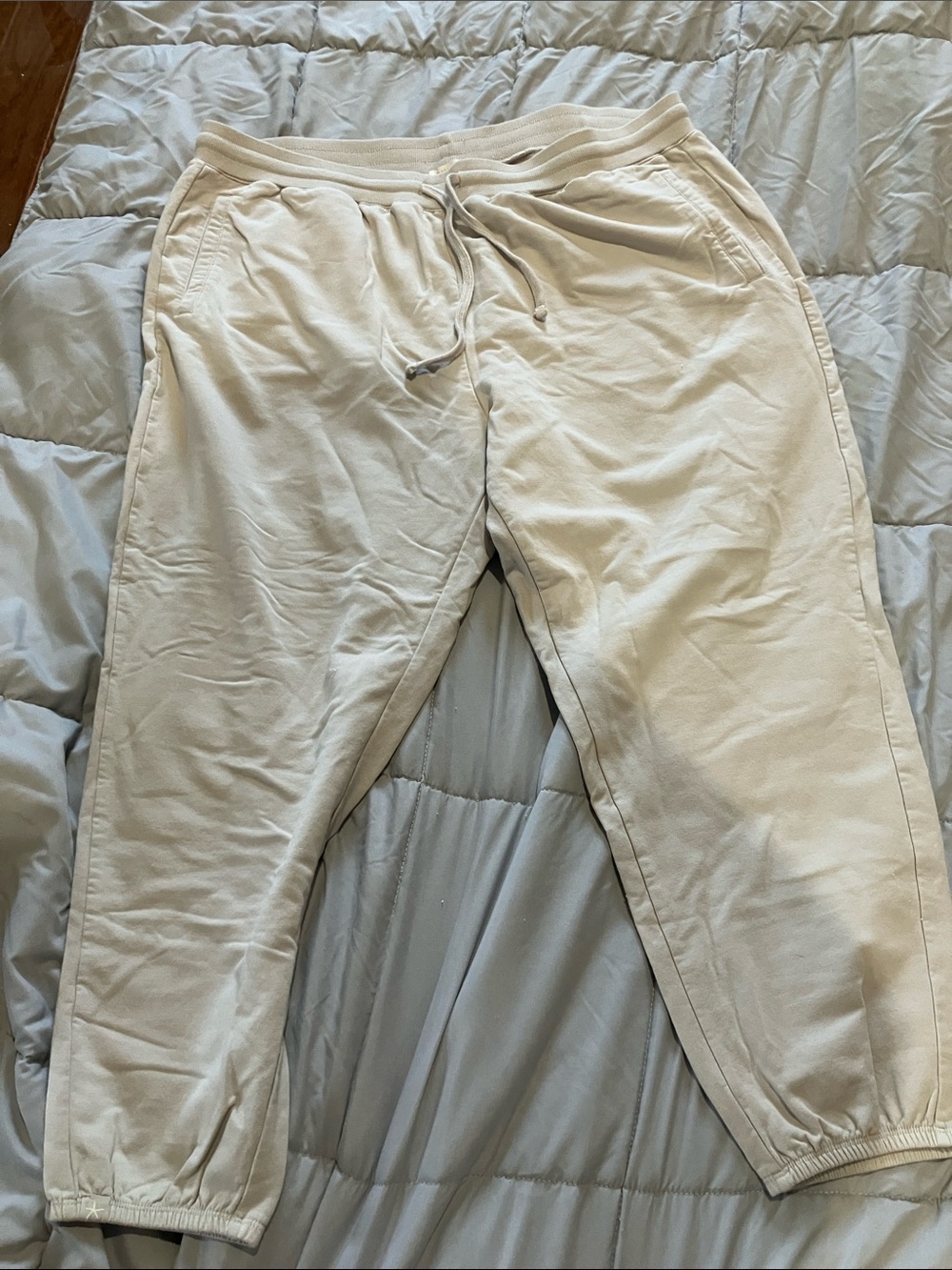 Barefoot Dreams Women’s Tan Fleece Sweatpants